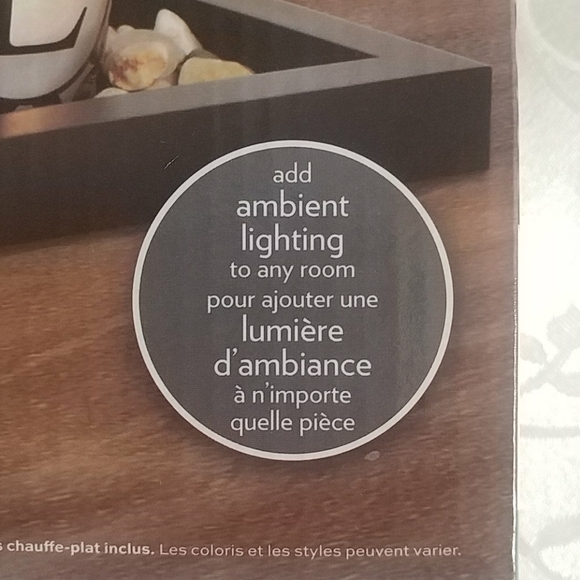 Rose and Robin Candle Set - Picture 4 of 4